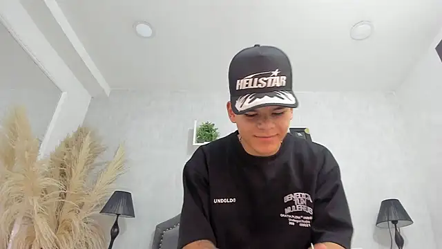 DylanRoyce_ webcam