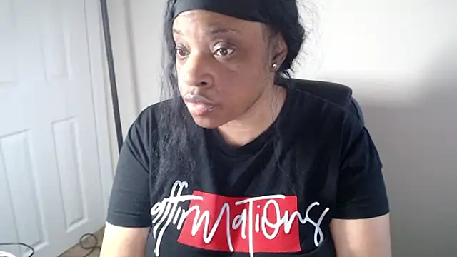 Sexymona1218 webcam