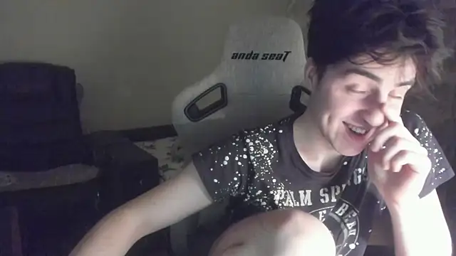 Knuckles17 webcam