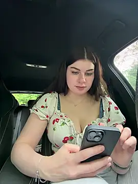 EllyNora webcam