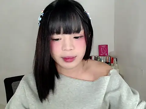 Kellyette - Trans webcam sex chat