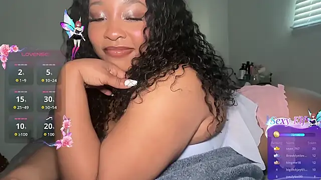 Yourmommysilk webcam