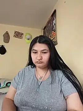 LauraHorny69 webcam