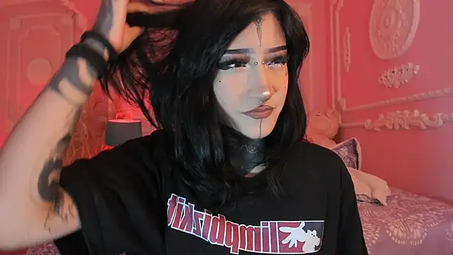 Kat_VonDe webcam