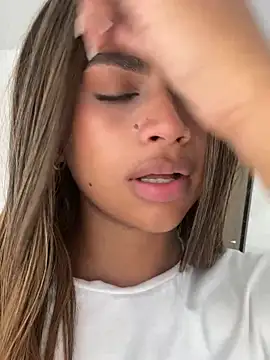 nayah__ webcam
