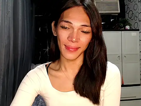 GORGEOUS_CARMEE webcam