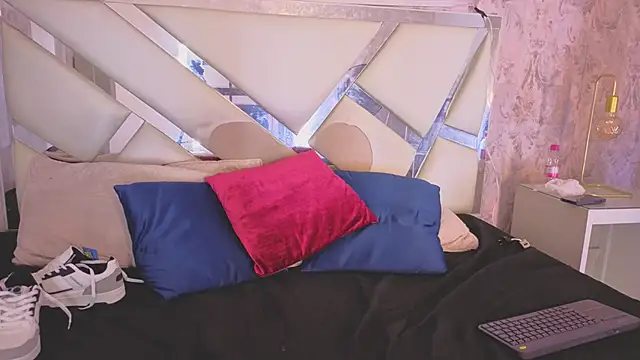 dave_eliot (M twink) - masturbation with oil x 5min