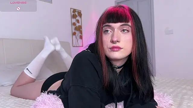 Vailyreb_'s room
