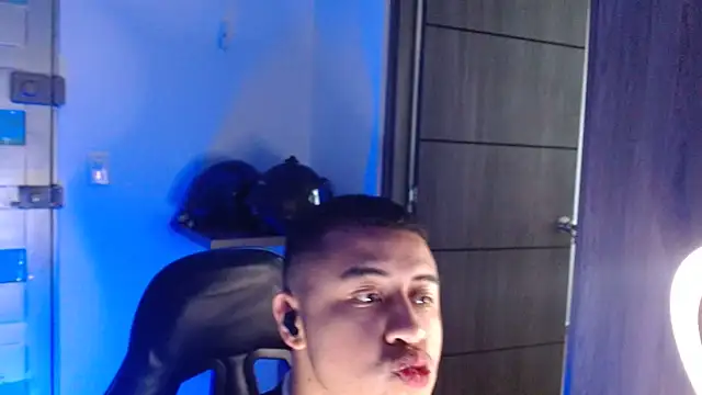 SexyBoy-Bigclit webcam