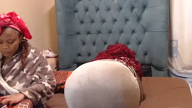 EbonyEssence webcam