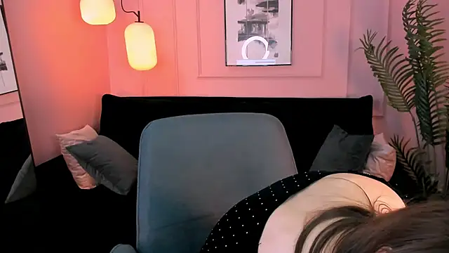 ChloeSunny webcam
