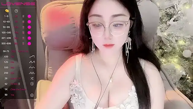 Monica-666888- webcam