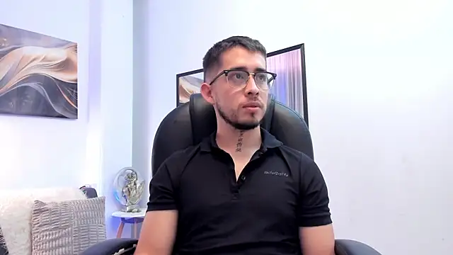 Tommas_Jhonson webcam