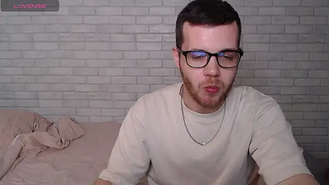 Alexxx_horny webcam