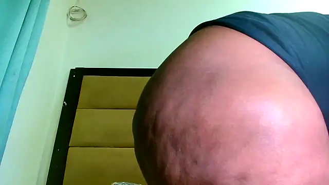 SpicyKittyxxx webcam