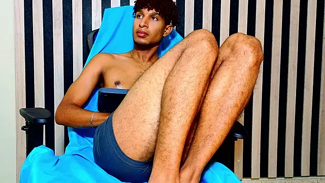 Alex_Bloom webcam