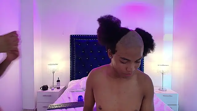 Cristal_and_luke webcam
