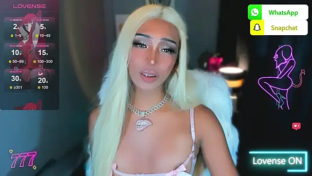 xUrGoddess_islaCumsAlotx webcam
