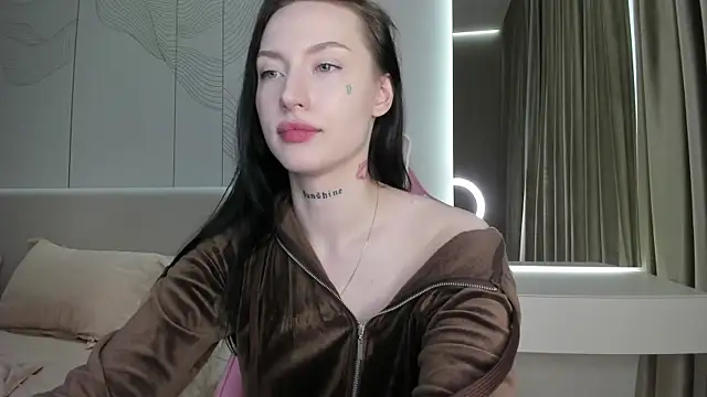 JenniferQueen11 webcam