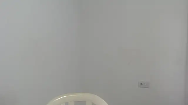 estefania224 live cam