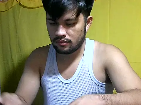 HairyHottestpinoyHandsome webcam