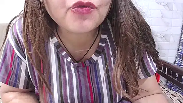 Pushpa_bhabhi143 webcam