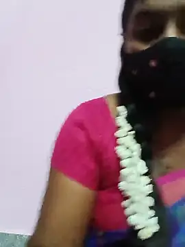 CuteDevilAnu webcam
