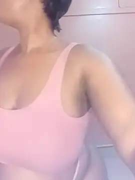 Luciouslips00 webcam