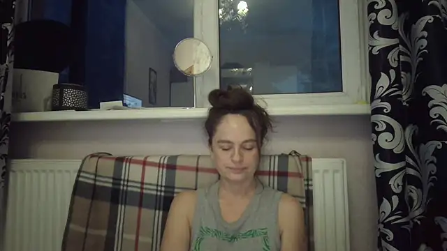 LindaStarS live cam