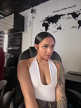 Isabella-Teen live cam