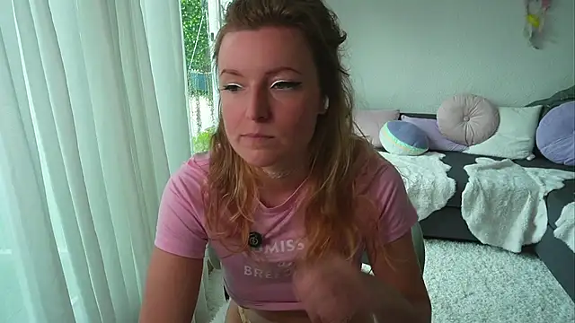 Ameliasweety69 webcam