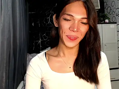 GORGEOUS_CARMEE webcam