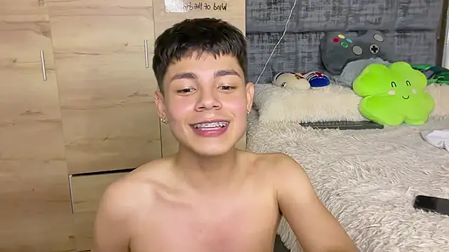 Andy_Belier23 live sex cam