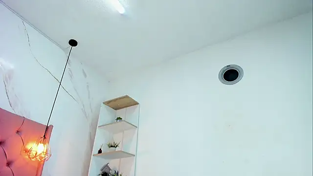 Belle_Brunette webcam