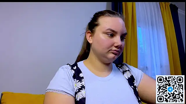 Dreamyblushfairy webcam