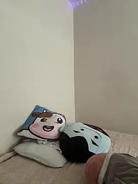 CharmingMaddie webcam