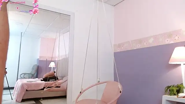 Lolagolden1 webcam