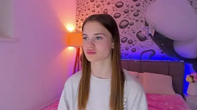 LuisaClover webcam