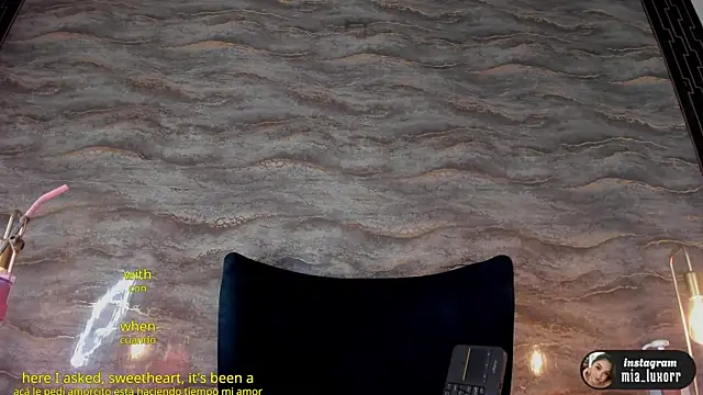 Mia_Luxor webcam