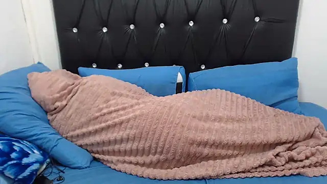 CreamyhotBoobs webcam