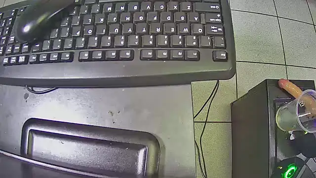 ThickPreshh webcam