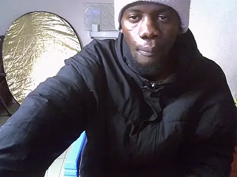Thee_Biggest webcam