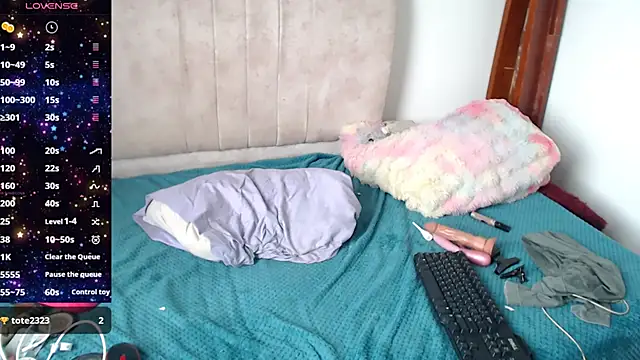 gatitaa777 (F teen) - #anal #squirt #bigtits #pussy