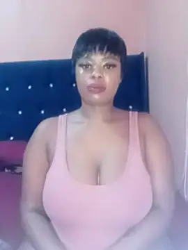 Luciouslips00 webcam