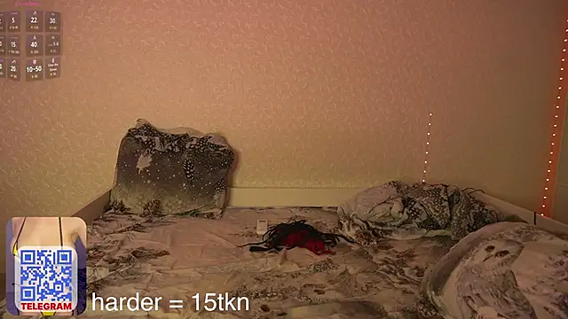 cream_fucks webcam