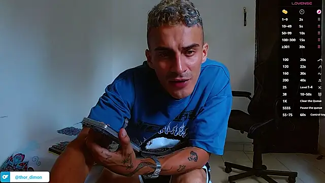 bray_hotboy777 webcam