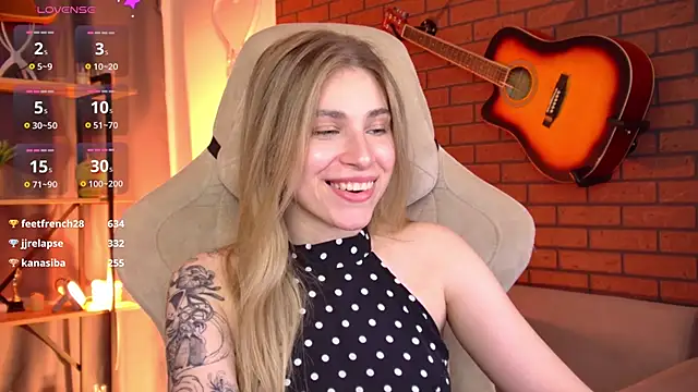 EllieCutes webcam