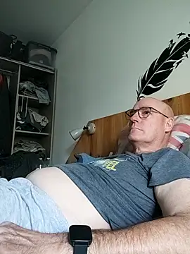 bogland33 - Bogland33's free webcam - UK Sex Cams