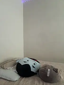 CharmingMaddie webcam