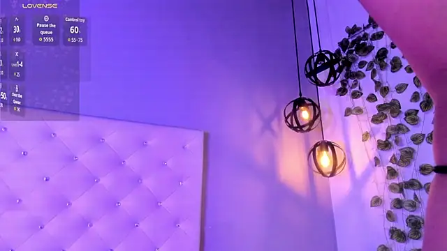 Nicollee_Heart webcam